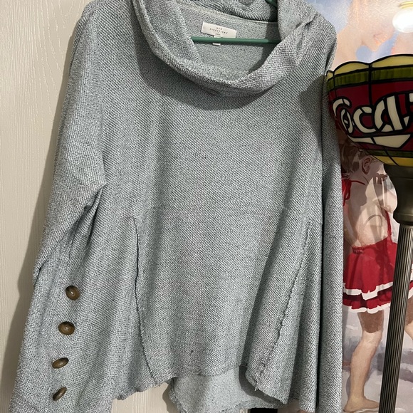 Shirt - Picture 1 of 2